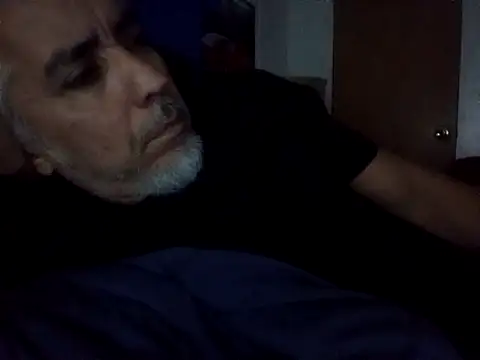 Xoc8  online show from September 19, 2025, 1:07 am