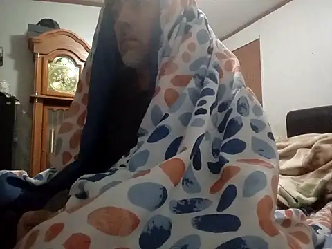 Xoc8  online show from March 18, 2026, 3:37 pm