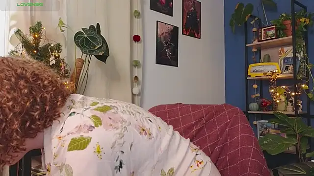 Snapshot of _lightmyfire chatting on December 22, 2024, 11:00 am lightmyfire online show from December 22, 2024, 11:00 am