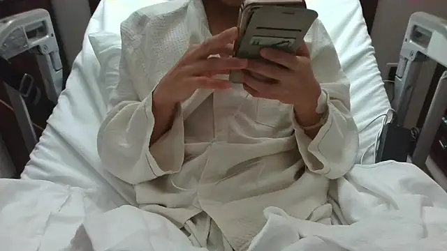 matu050556 online show from December 20, 2025, 10:22 am