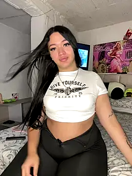 GemaGranadoss online show from October 7, 2025, 9:56 pm