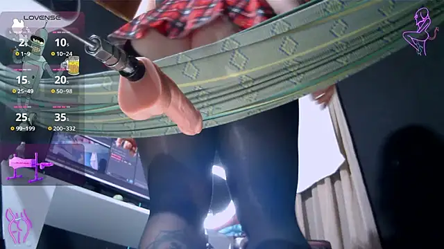 Snapshot of waterfalls_girl chatting on November 21, 2025, 12:43 am waterfalls girl online show from November 21, 2025, 12:43 am