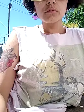 Snapshot of ConeNella chatting on October 11, 2025, 4:49 pm ConeNella online show from October 11, 2025, 4:49 pm