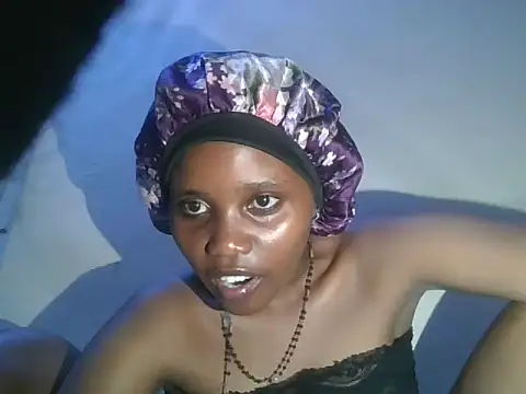 Snapshot of browny_yummy chatting on February 3, 2025, 12:47 pm browny yummy online show from February 3, 2025, 12:47 pm