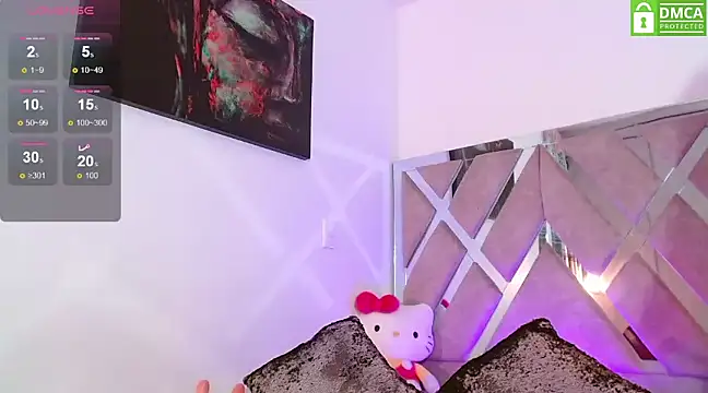 Snapshot of LauryMoons chatting on February 18, 2025, 10:47 pm LauryMoons online show from February 18, 2025, 10:47 pm