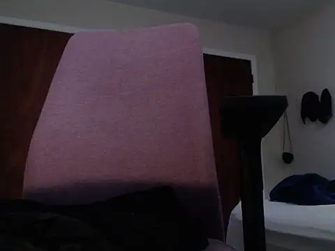 kleynsv online show from November 11, 2025, 8:09 pm