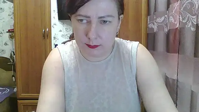 SophieNightAh online show from February 1, 2025, 3:28 pm