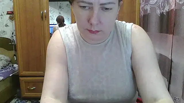 SophieNightAh online show from February 2, 2025, 3:17 pm