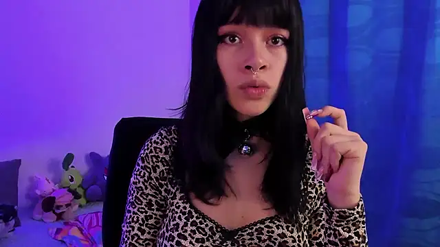 Snapshot of Marceline_0 chatting on December 2, 2024, 5:04 pm Marceline 0 online show from December 2, 2024, 5:04 pm