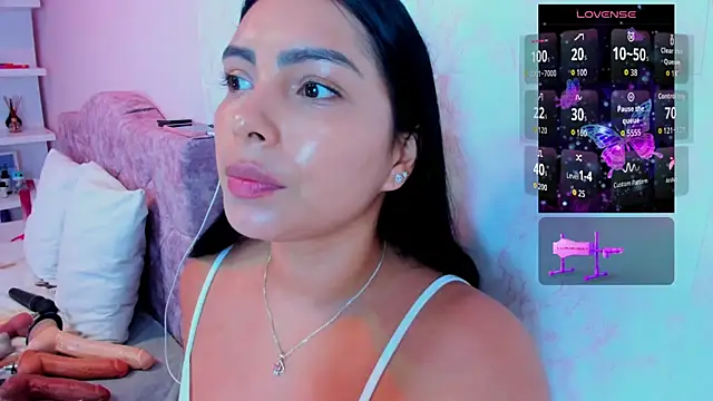 Snapshot of evelinn_belen chatting on May 31, 2026, 10:11 am evelinn belen online show from May 31, 2026, 10:11 am
