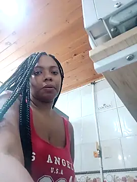 lia mariana online show from November 11, 2025, 5:57 pm