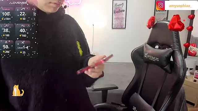 Amy joones online show from February 12, 2025, 1:16 pm