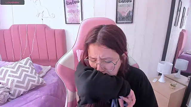 Amy joones online show from January 7, 2026, 1:02 pm