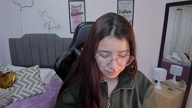 Amy joones online show from March 5, 2026, 11:17 am