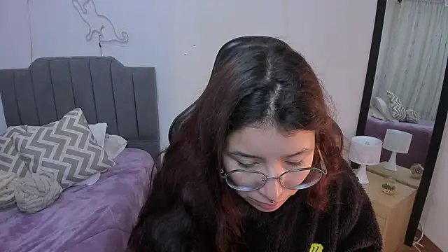 Amy joones online show from March 24, 2026, 11:04 am