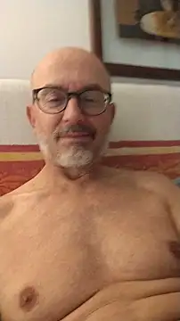 Snapshot of MadProfessor chatting on October 20, 2025, 12:16 pm MadProfessor online show from October 20, 2025, 12:16 pm