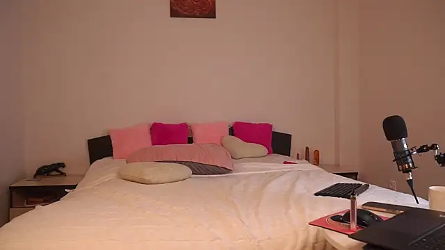 Arielgrace online show from October 29, 2025, 2:14 am