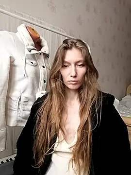 Snapshot of CatFerae chatting on February 7, 2025, 10:29 am CatFerae online show from February 7, 2025, 10:29 am