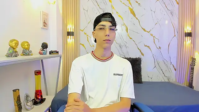 Nikolay Gregori online show from March 19, 2026, 4:27 am