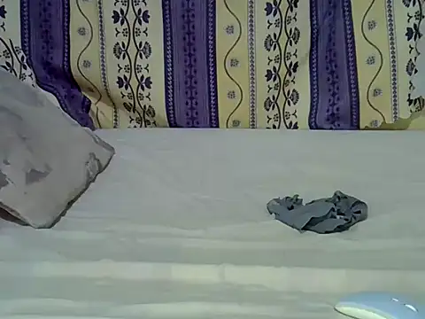 teresita 02 online show from May 15, 2026, 6:53 am