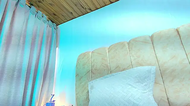 Eda Bonne online show from September 9, 2025, 12:48 pm