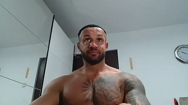 Snapshot of Magnificmuscles89 chatting on January 31, 2026, 8:18 pm Magnificmuscles89 online show from January 31, 2026, 8:18 pm