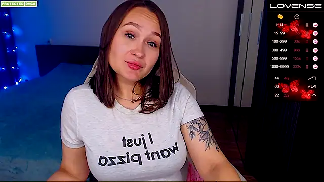 Cutie-Melanie online show from September 14, 2025, 4:06 pm