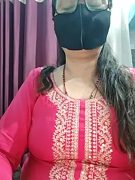 Snapshot of Aishwaryaa_69 chatting on April 17, 2026, 7:22 am Aishwaryaa 69 online show from April 17, 2026, 7:22 am