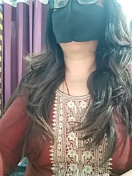 Snapshot of Aishwaryaa_69 chatting on April 24, 2026, 7:44 am Aishwaryaa 69 online show from April 24, 2026, 7:44 am