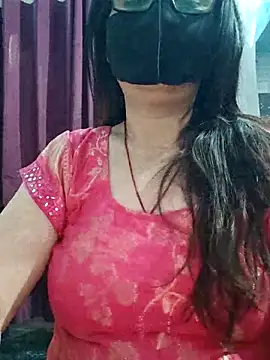 Snapshot of Aishwaryaa_69 chatting on May 2, 2026, 2:38 am Aishwaryaa 69 online show from May 2, 2026, 2:38 am