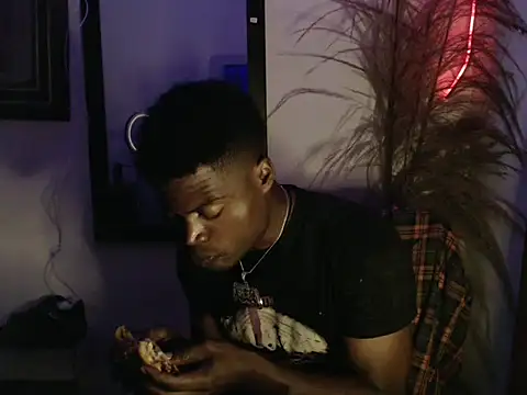 Snapshot of elnigga21 chatting on April 13, 2026, 3:28 pm elnigga21 online show from April 13, 2026, 3:28 pm