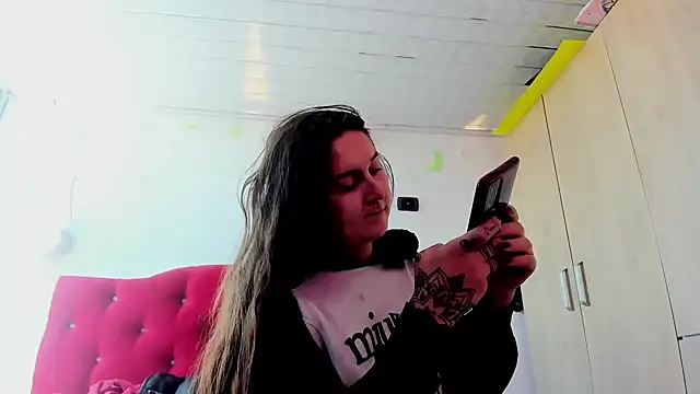 Sweet-Suck69 online show from January 20, 2025, 3:50 pm