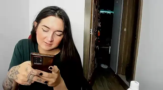 Sweet-Suck69 online show from January 28, 2025, 11:17 pm