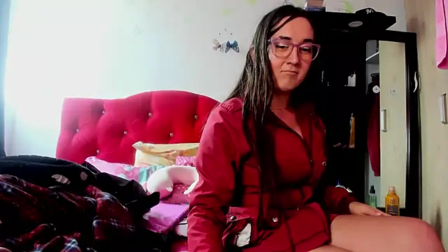 Sweet-Suck69 online show from October 15, 2025, 9:04 pm