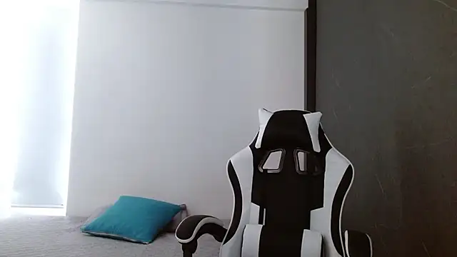 Snapshot of scarleth_xue chatting on October 17, 2025, 3:36 pm scarleth xue online show from October 17, 2025, 3:36 pm