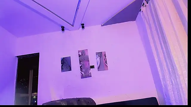 Vianca Chanel online show from September 24, 2025, 8:28 am