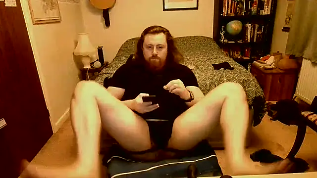 Snapshot of Hairy_Guy30 chatting on February 22, 2025, 9:15 pm Hairy Guy30 online show from February 22, 2025, 9:15 pm