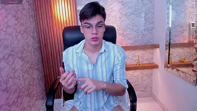 Snapshot of Gerony_ chatting on September 10, 2025, 4:34 am Gerony online show from September 10, 2025, 4:34 am