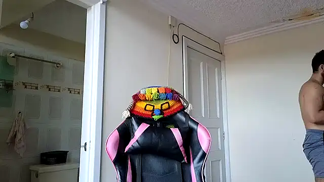 Jackyrose online show from April 7, 2026, 7:03 pm