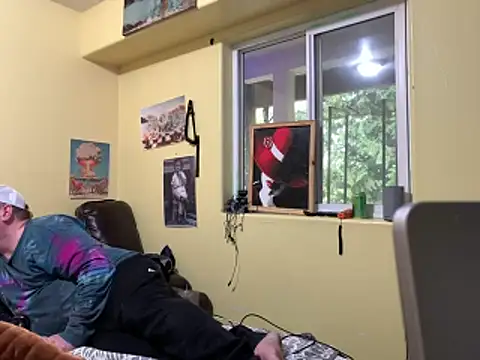 Mic Oxinner online show from April 12, 2026, 1:43 am