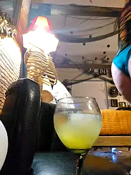 Snapshot of Avaivory chatting on October 23, 2025, 7:56 pm Avaivory online show from October 23, 2025, 7:56 pm