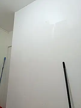 Mickael19 online show from November 27, 2025, 7:32 am