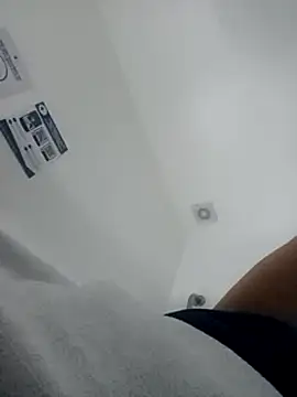 Snapshot of fire_menxxx001 chatting on December 22, 2024, 3:44 am fire menxxx001 online show from December 22, 2024, 3:44 am