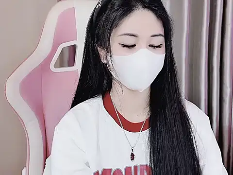  Lygn   online show from February 23, 2025, 5:07 pm