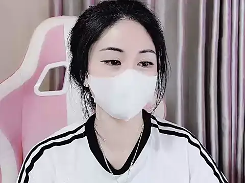  Lygn   online show from February 24, 2025, 8:25 pm