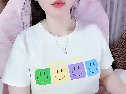  Lygn   online show from September 12, 2025, 2:17 pm