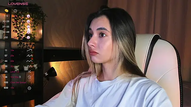 DarlaLike online show from November 23, 2025, 3:39 am