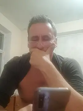Snapshot of Viause_Kentauelle chatting on April 24, 2026, 7:05 pm Viause Kentauelle online show from April 24, 2026, 7:05 pm