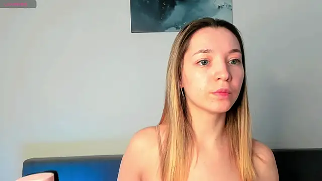 MiaThaine online show from February 26, 2025, 1:30 pm