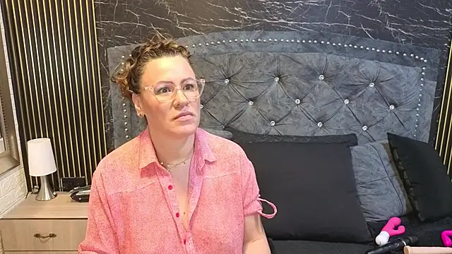 charlotte  G online show from May 11, 2026, 2:45 pm